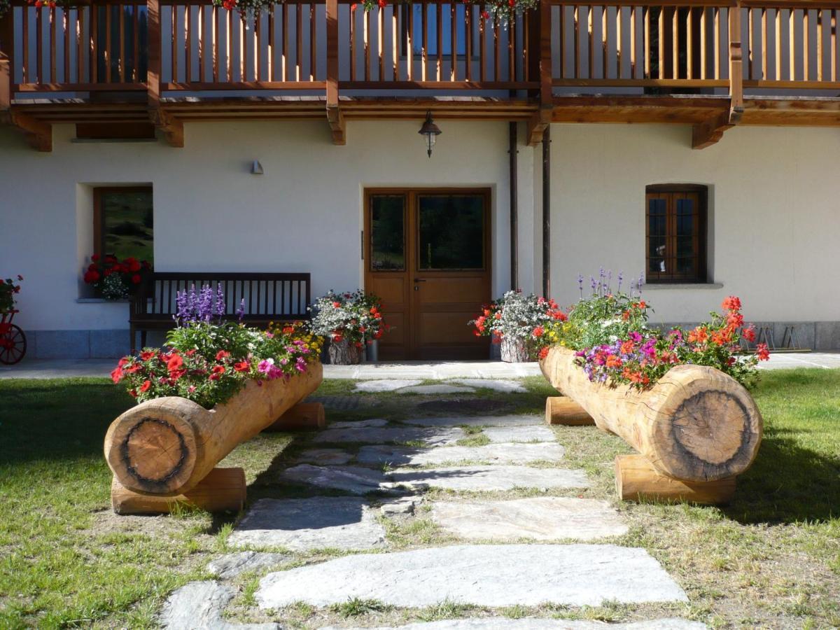 Bed and Breakfast Dresalwoald Грессоне-Сен-Жан Экстерьер фото